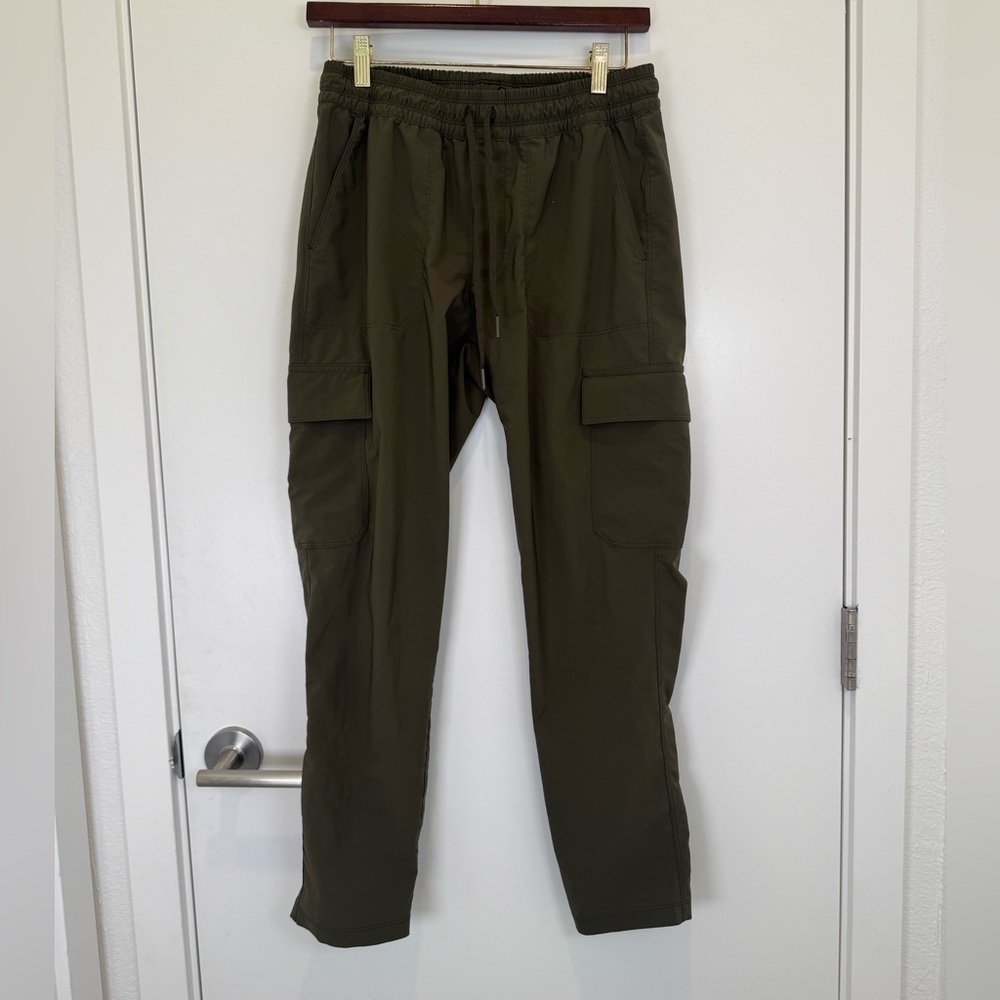 The North Face Women's Dark Green Cargo Pants Jogger Style Ourdoors